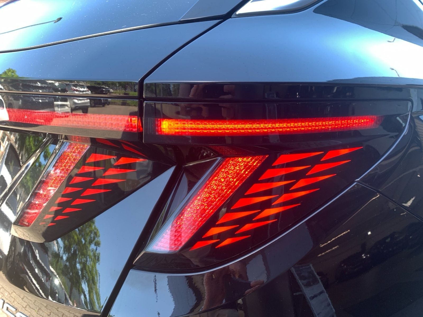 Fahrzeugabbildung Hyundai TUCSON 1.6 T-GDI 7-DCT Trend Mild-Hybrid LED