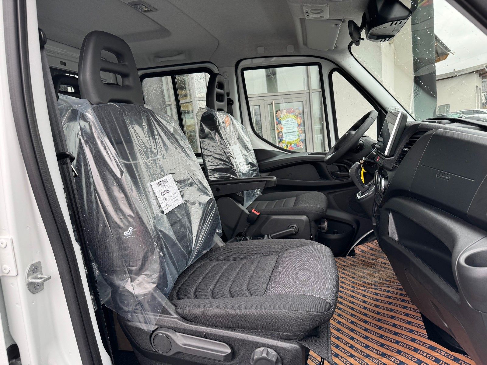 Fahrzeugabbildung Iveco Daily 35C21 HA8 3.0L DoKa *Automatik*R3.450mm*3x