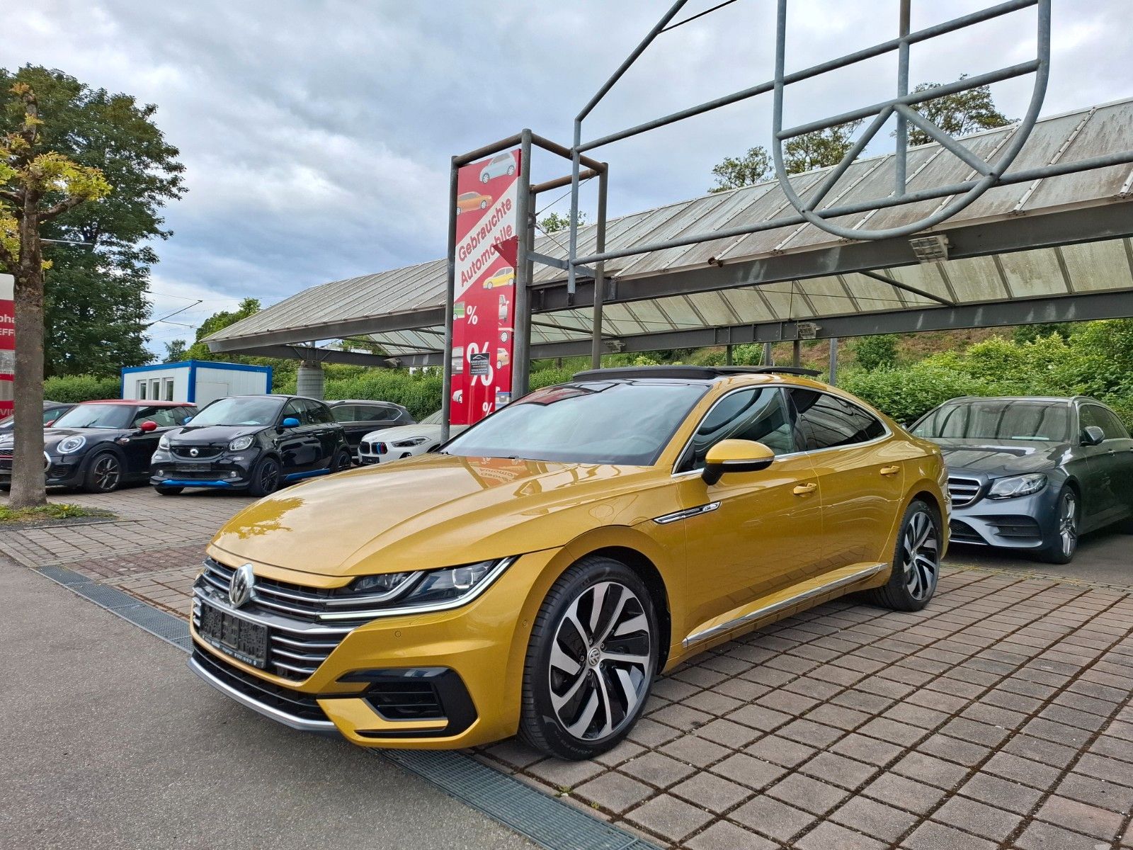 VW Arteon R-Line 4M Pano virtual RFK 1.Hand ACC