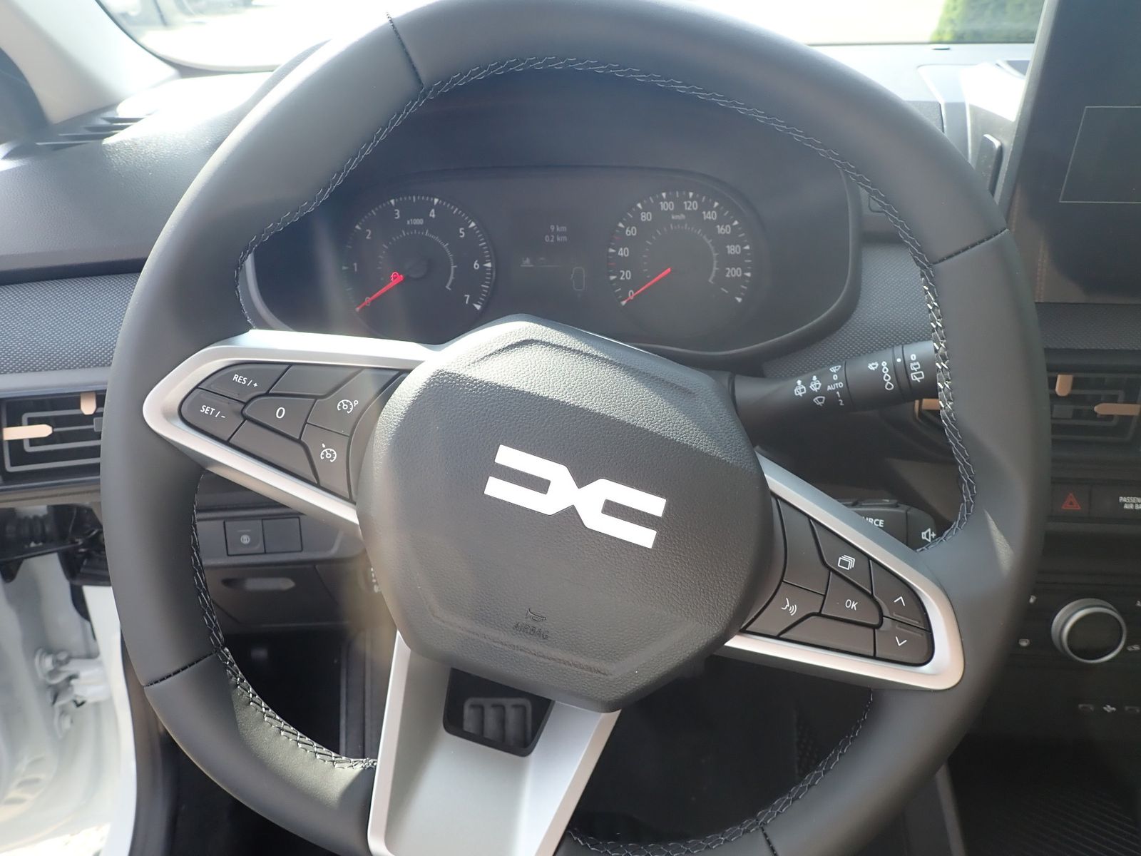 Fahrzeugabbildung Dacia Sandero Stepway Expression TCe 110