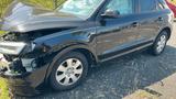 Audi Q3 basis 2.0 TDI Pano AHK S-line - Audi: Unfallwagen