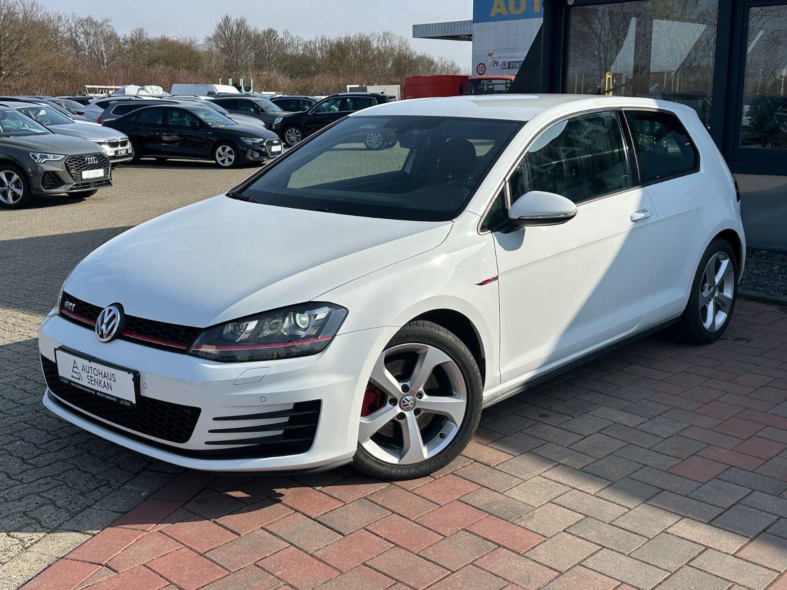 Volkswagen Golf VII 2.0 TSI DSG GTI Lim.*BI-XENON* foto 7