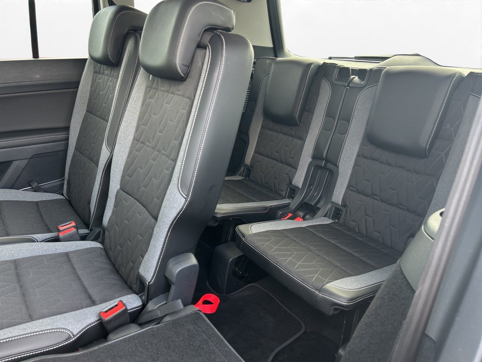 Volkswagen Touran - Bild 17