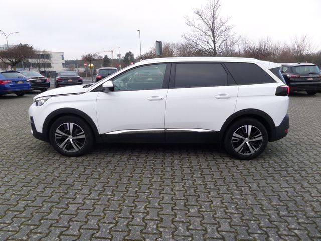 Peugeot 5008 Autom+7xT-Leder+Massage+LED+AHK+ACC+1.Hand