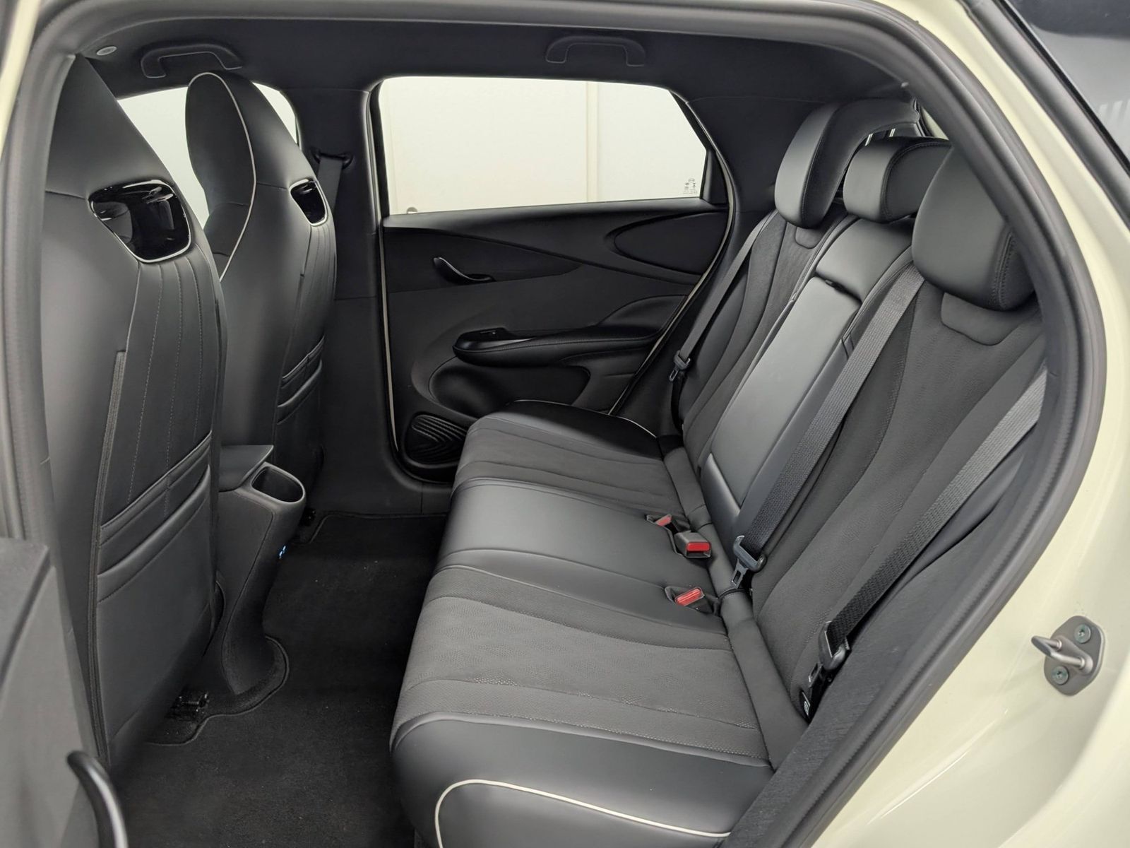 BYD DOLPHIN Dolphin Comfort LED Navi ACC Keyless – Bild 9