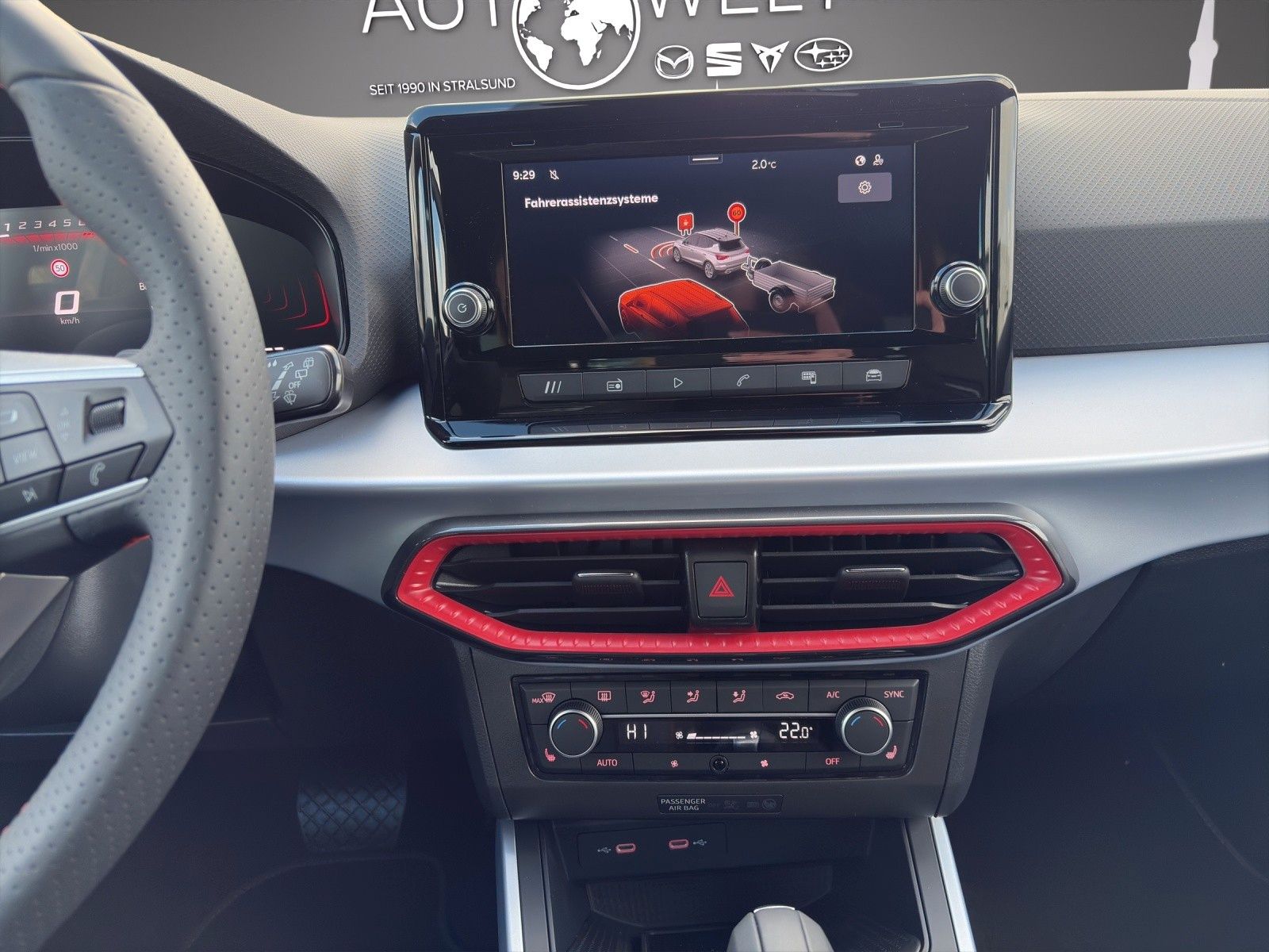 Fahrzeugabbildung SEAT Arona FR 1.0 TSI DSG AHK/ACC/RFK/SHZ/VOLLLED/KES