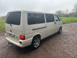 Volkswagen T4 Caravelle 2.4 D lang Standard - Volkswagen T4 Caravelle mit Diesel-Antrieb: Kleinbus, Klimaanlage