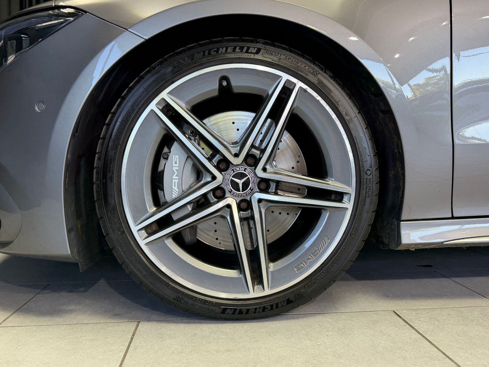 Fahrzeugabbildung Mercedes-Benz CLA 45 AMG Shooting Brake 4Matic|VOLL|