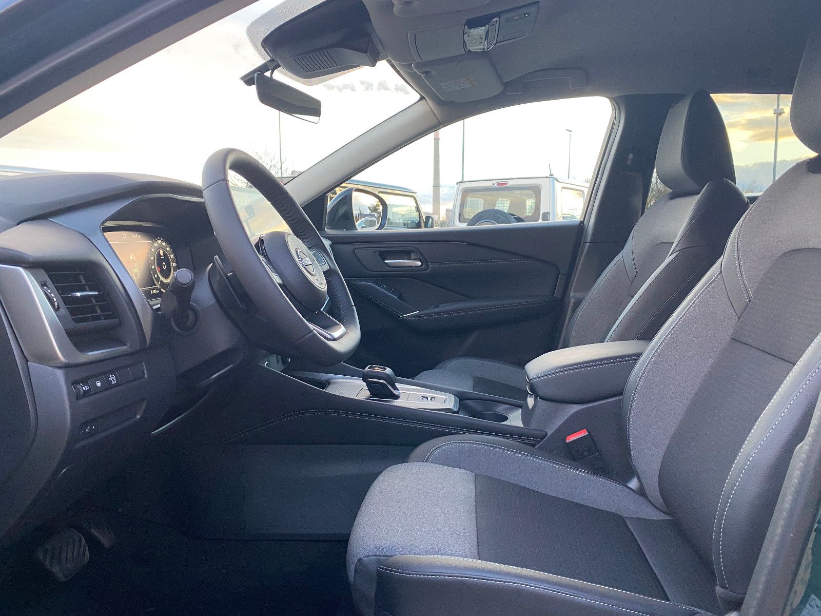 Fahrzeugabbildung Nissan Qashqai 1.3 DIG-T MHEV X-Tronic N-Connecta 2FARB