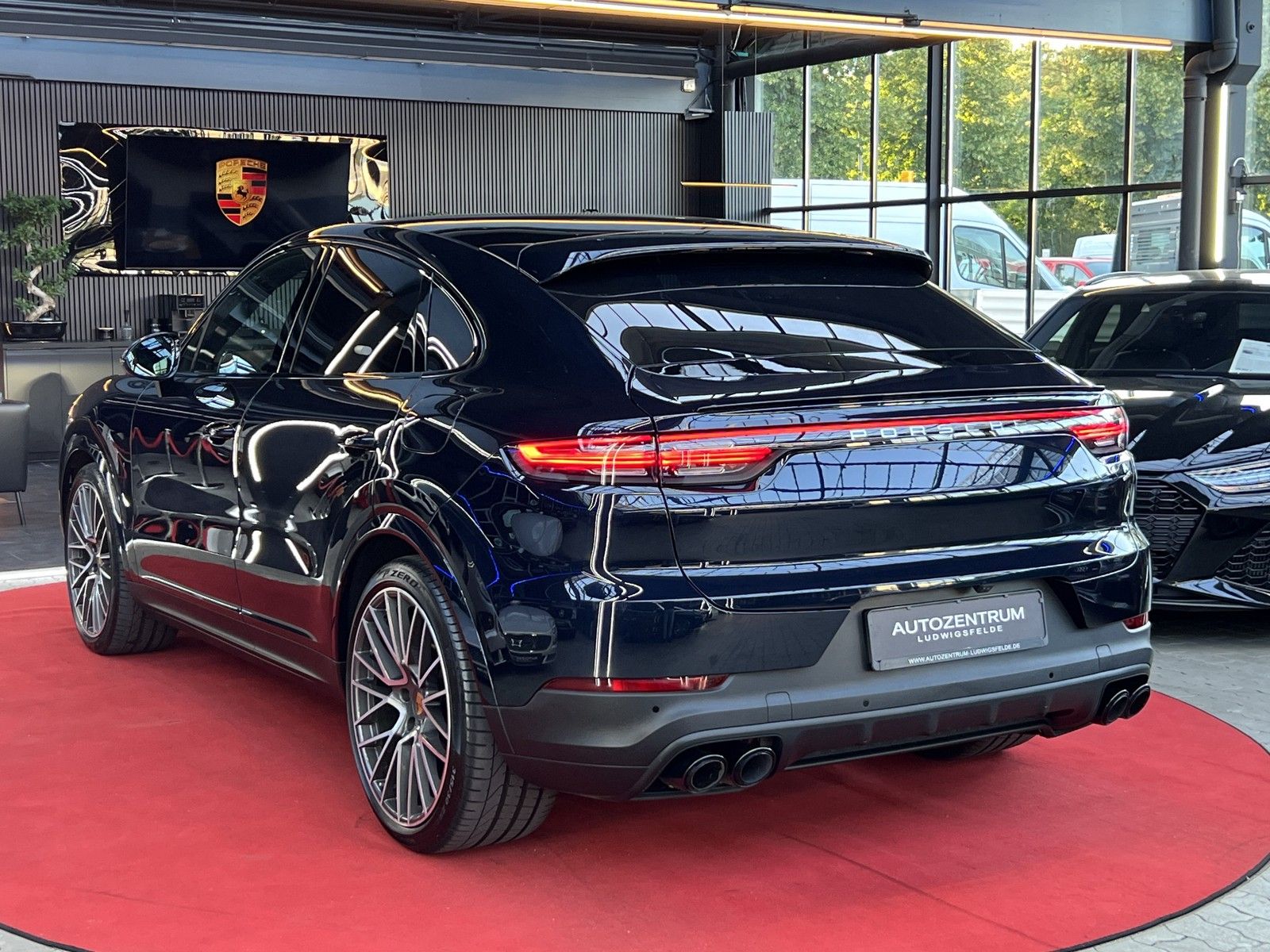 Porsche Cayenne Coupe E-Hybrid / CHRONO / ACC / PANO / L foto 10