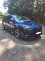 Ford Focus 2,0TDCi ST PowerS. Leder-Exklusiv-Paket ST - Ford Focus mit Diesel-Antrieb: Leder, Navigationssystem, Limousine