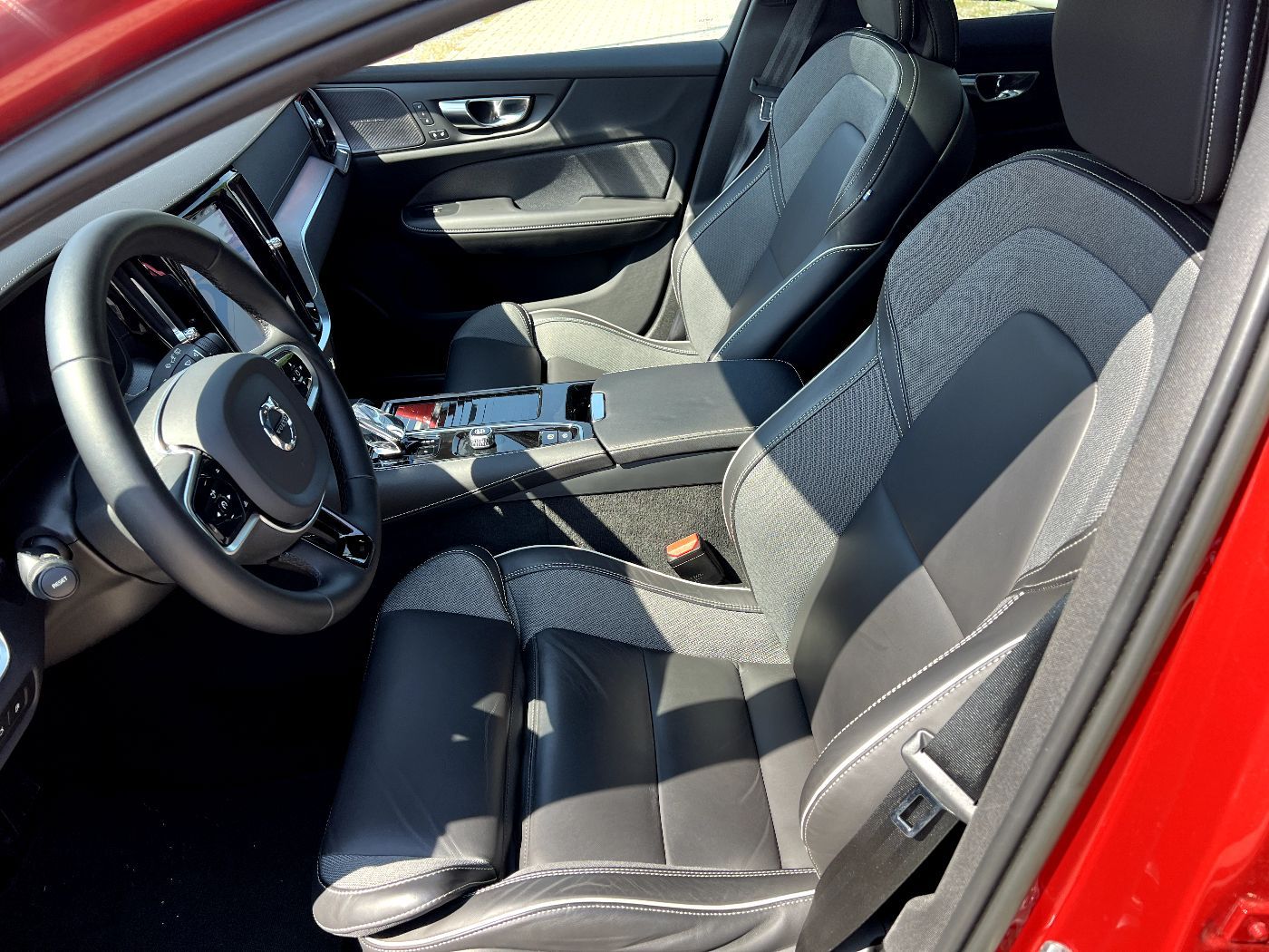 Volvo V60 Kombi Ultimate Bright Recharge LED Nav Leder foto 9
