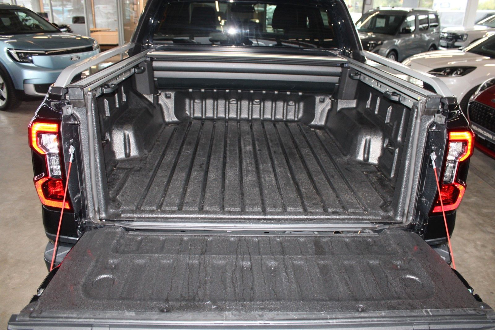 Fahrzeugabbildung Ford Ranger Wildtrak Automatik AHK STDH ACC CAM B&O