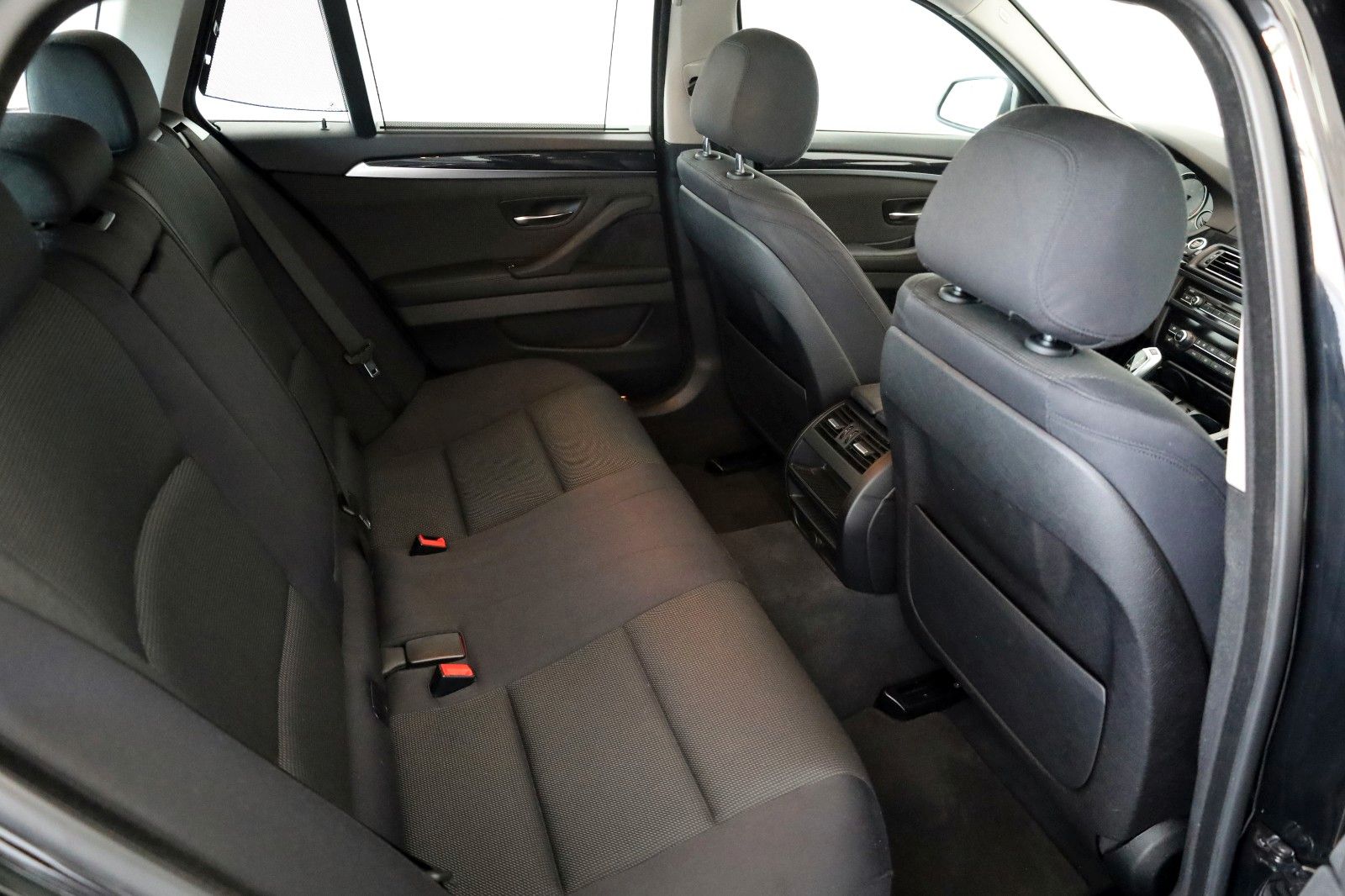 Fahrzeugabbildung BMW 525 d xDrive Touring,Navi,SH,Harman-Kardon,SR+WR