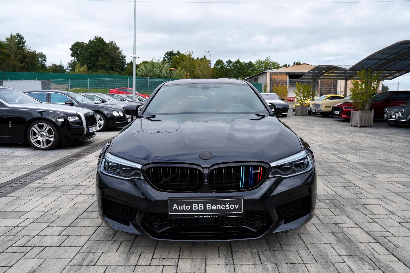 BMW M5 Limousine Basis