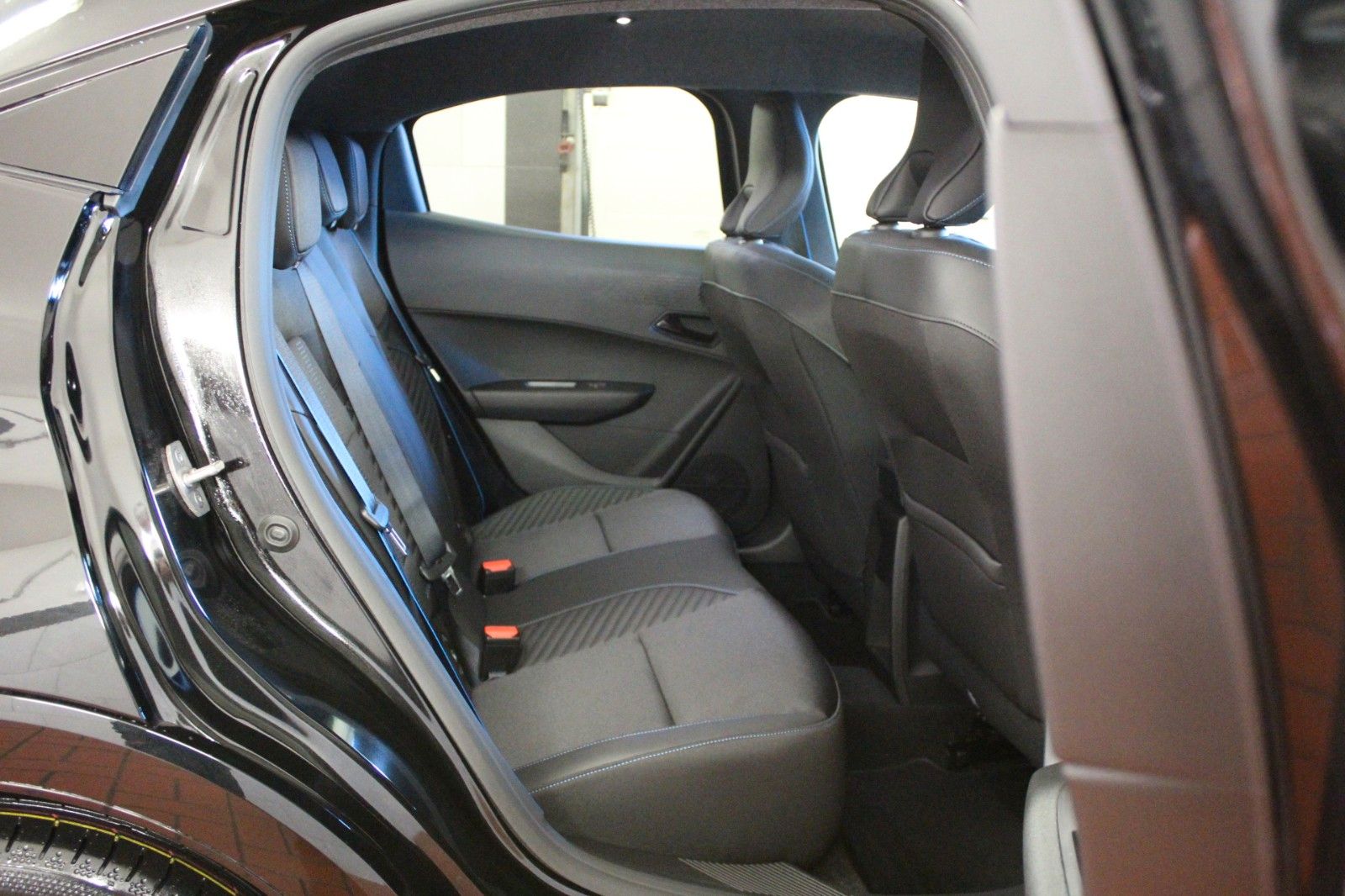 Fahrzeugabbildung Renault Clio VI TCe 115 EDC Esprit Alpine*Harman Kardon*