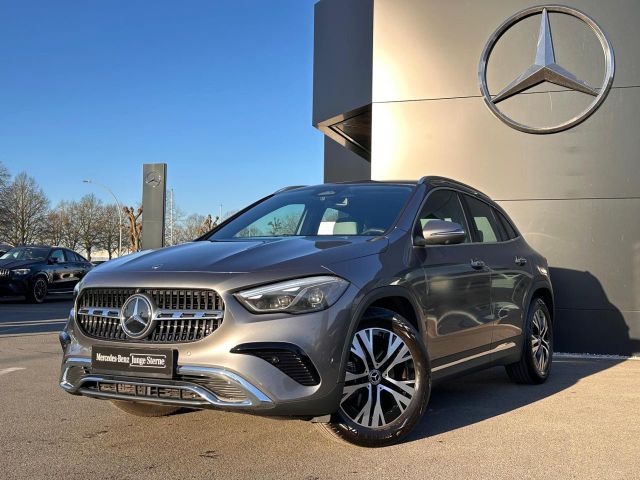 Mercedes-Benz GLA 180 Progressive *AHK* Multibeam Winter 360