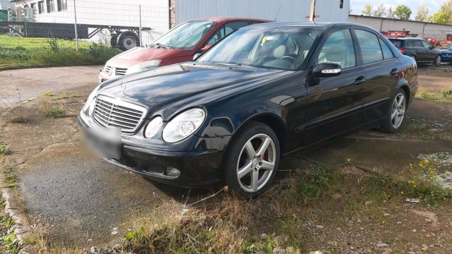 Mercedes-Benz Mercedes Benz E220 CDI W211