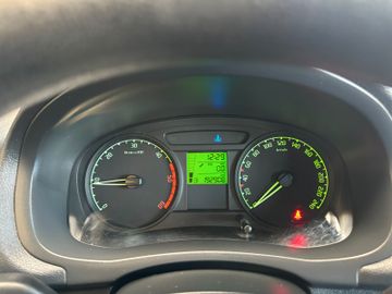 MYAUTOCENTER – Gebraucht- und Jahreswagen mit Werkstattservice in Pfaffenhofen Skoda Fabia *Klima*TÜV NEU*