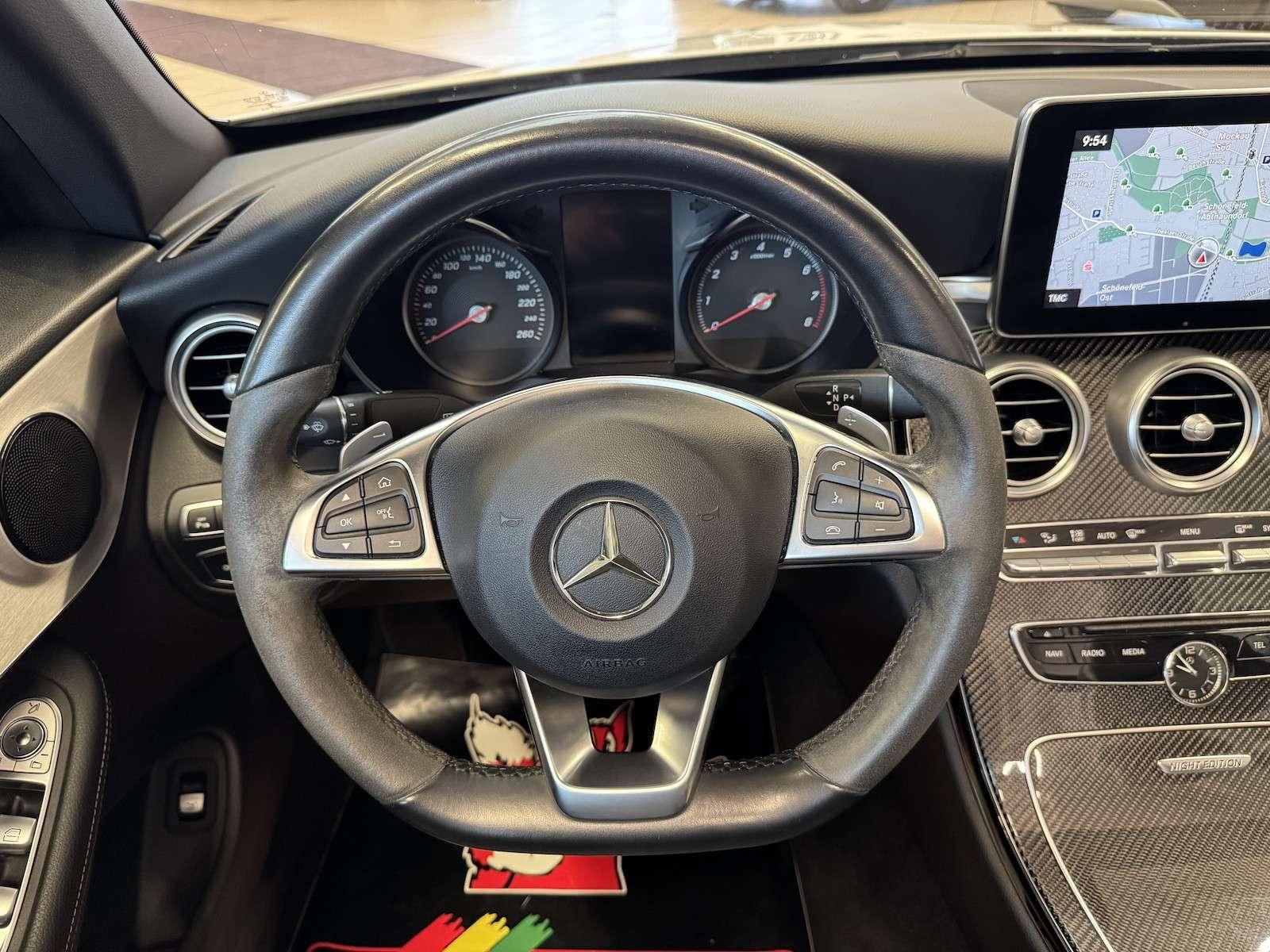 Fahrzeugabbildung Mercedes-Benz Cabriolet C300 Night Edition AMG/360°/Navi/AC...