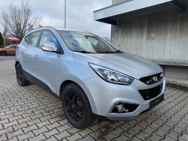 Hyundai ix35 Trend  AWD/Navi/8Fachbereift