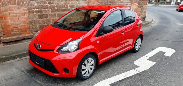 Toyota Aygo AYGO Basis