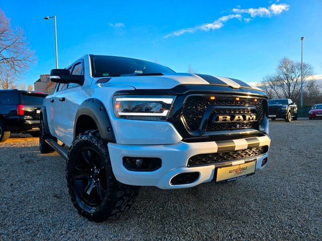 Dodge RAM  Monster 4x4 Longbed / 3"Lift / Offroad /LED