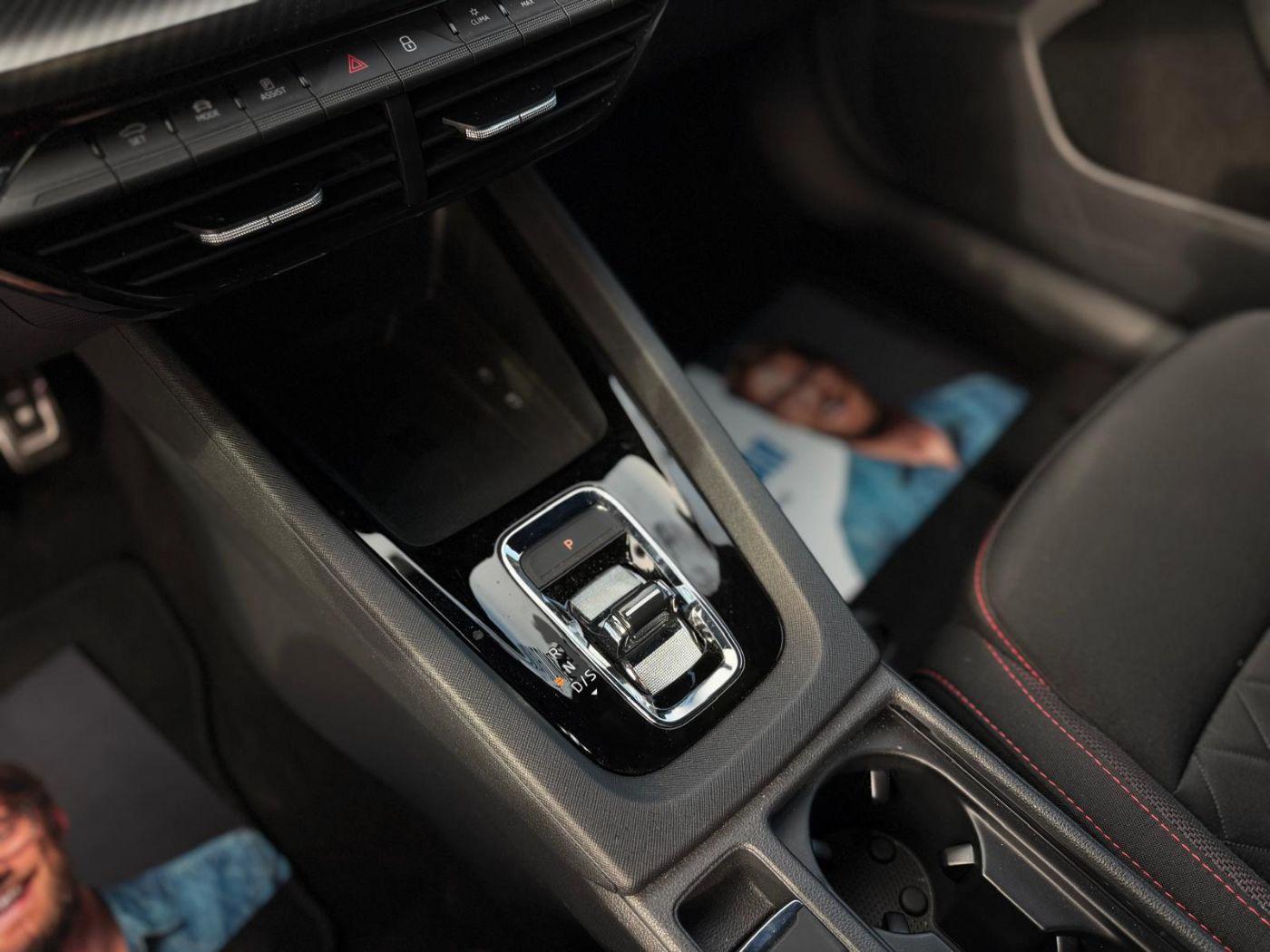 Skoda Octavia RS LED AHK Navi PDC SHZ Virtual el.Heck