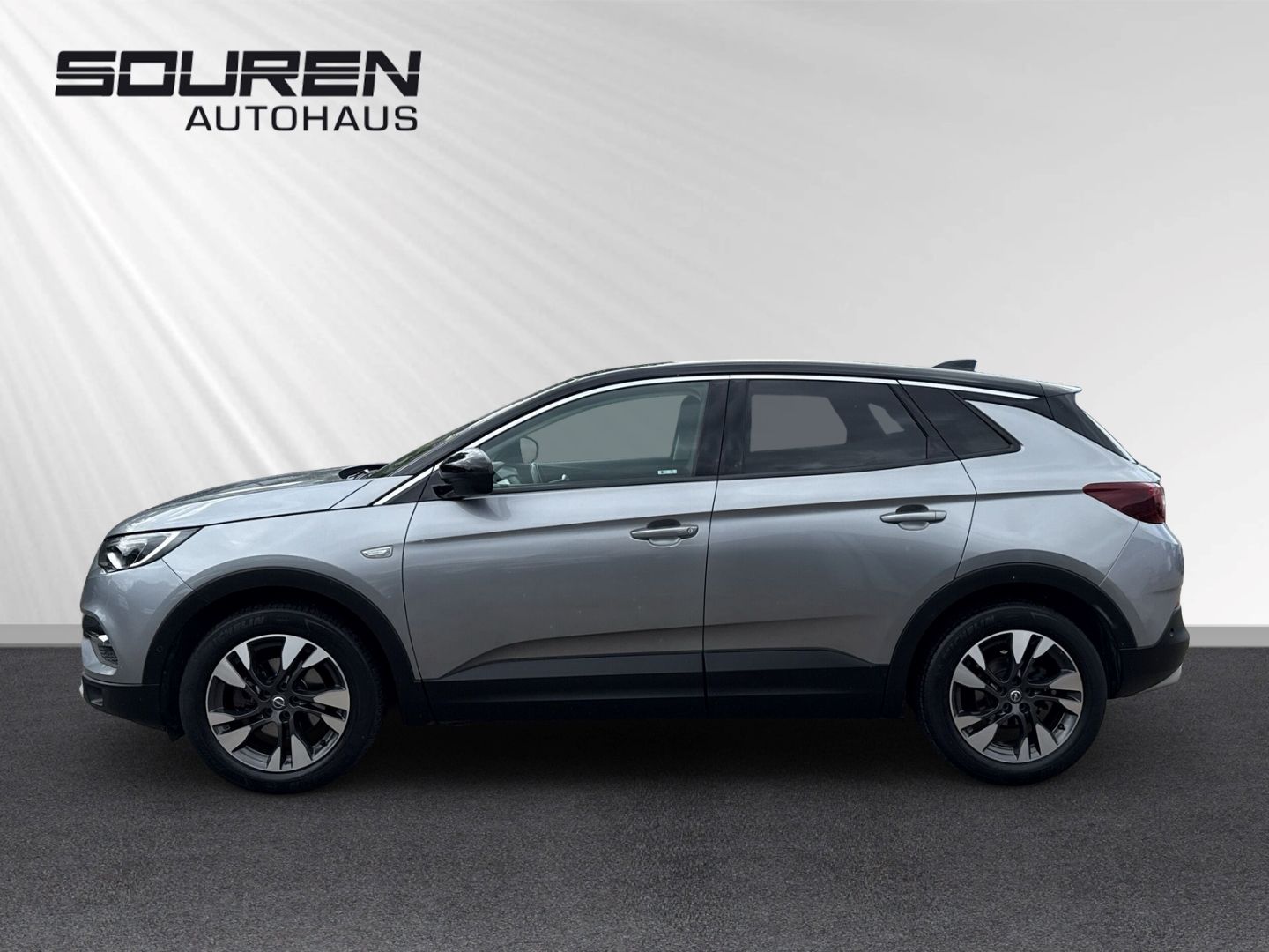 Fahrzeugabbildung Opel Grandland INNOVATION 1.2 Turbo X+ Navi+LED+Dyn.