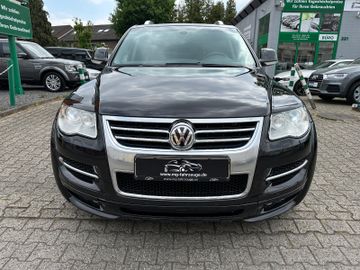 Fahrzeugabbildung Volkswagen Touareg W12 Individual JE DESIGN BODYKIT 22 ZOLL