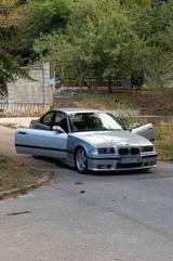 BMW E36 M3 S50B30 - BMW M3: E30