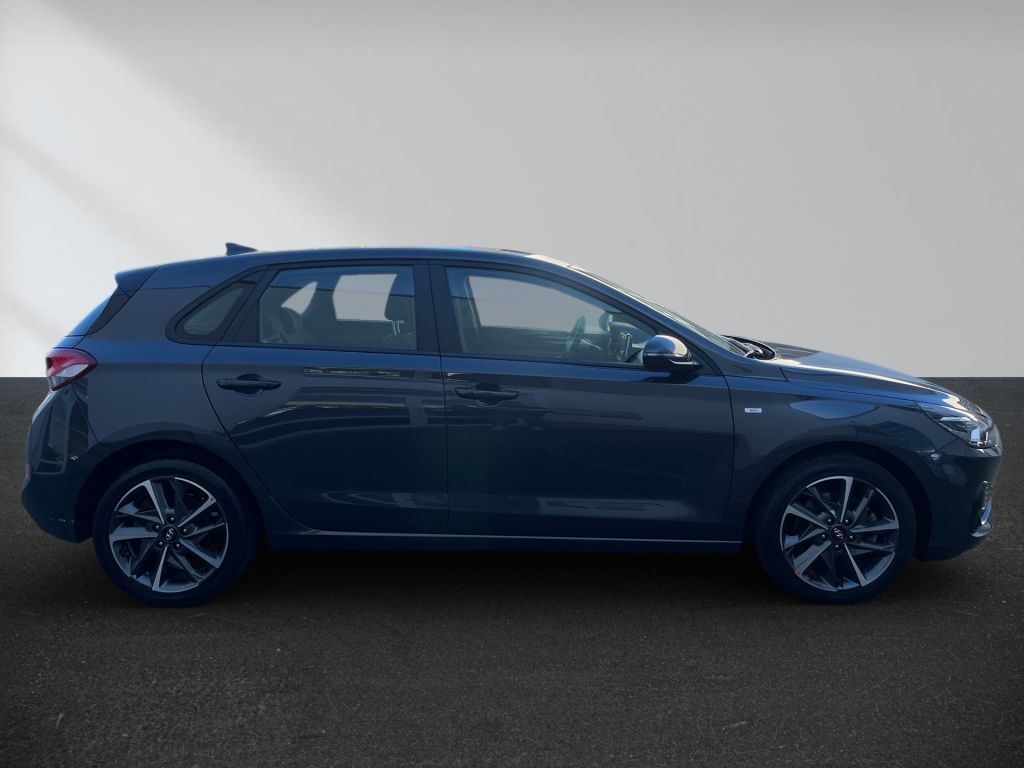 Hyundai i30 1.0 T-GDI 48V-Hybrid Trend – Bild 3