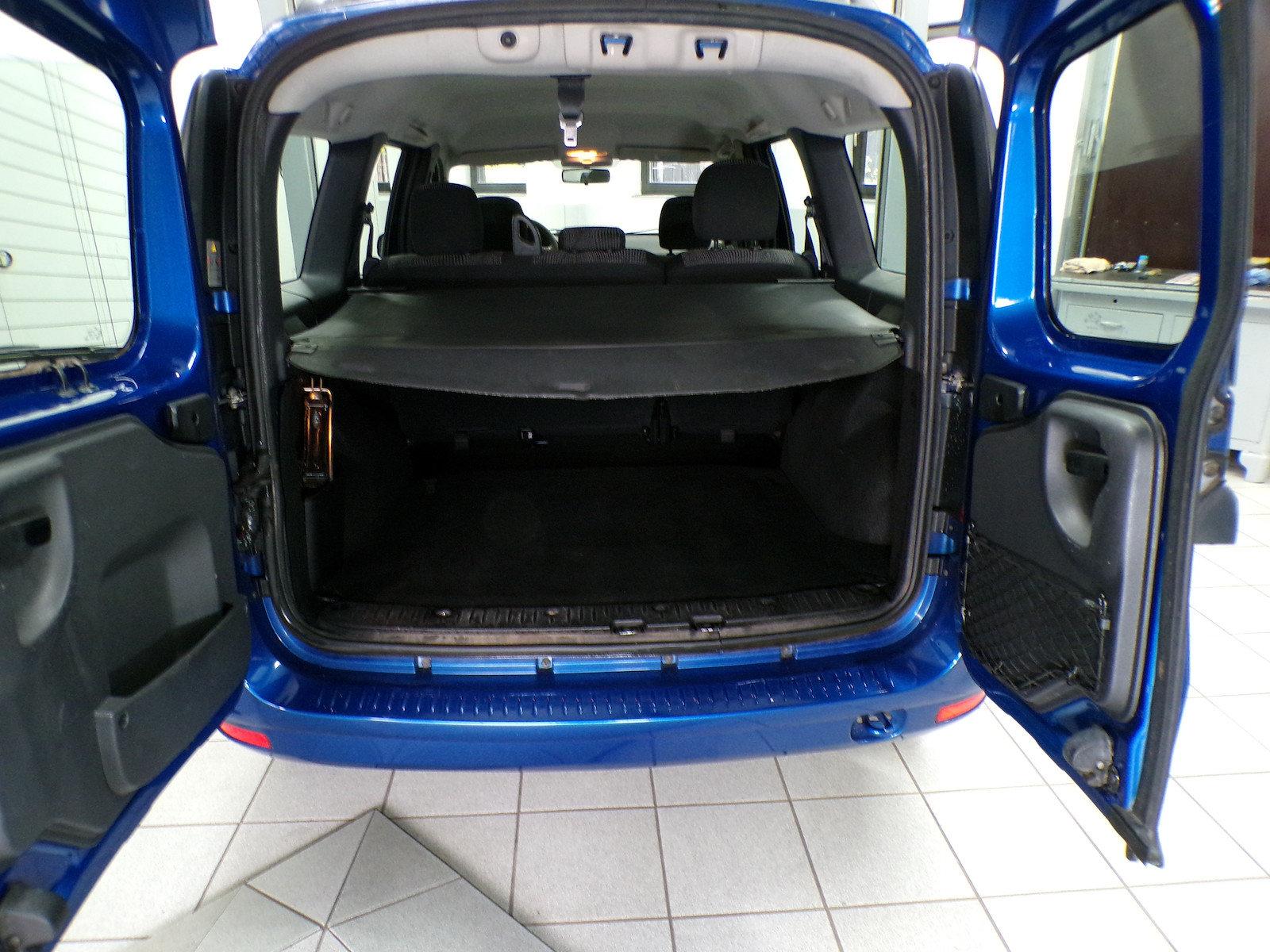Dacia Logan 2009 — photo 12