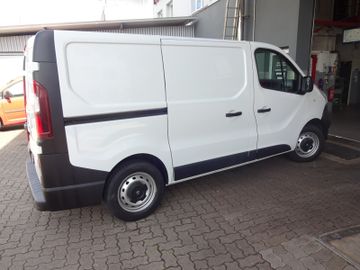 Opel Vivaro - 11
