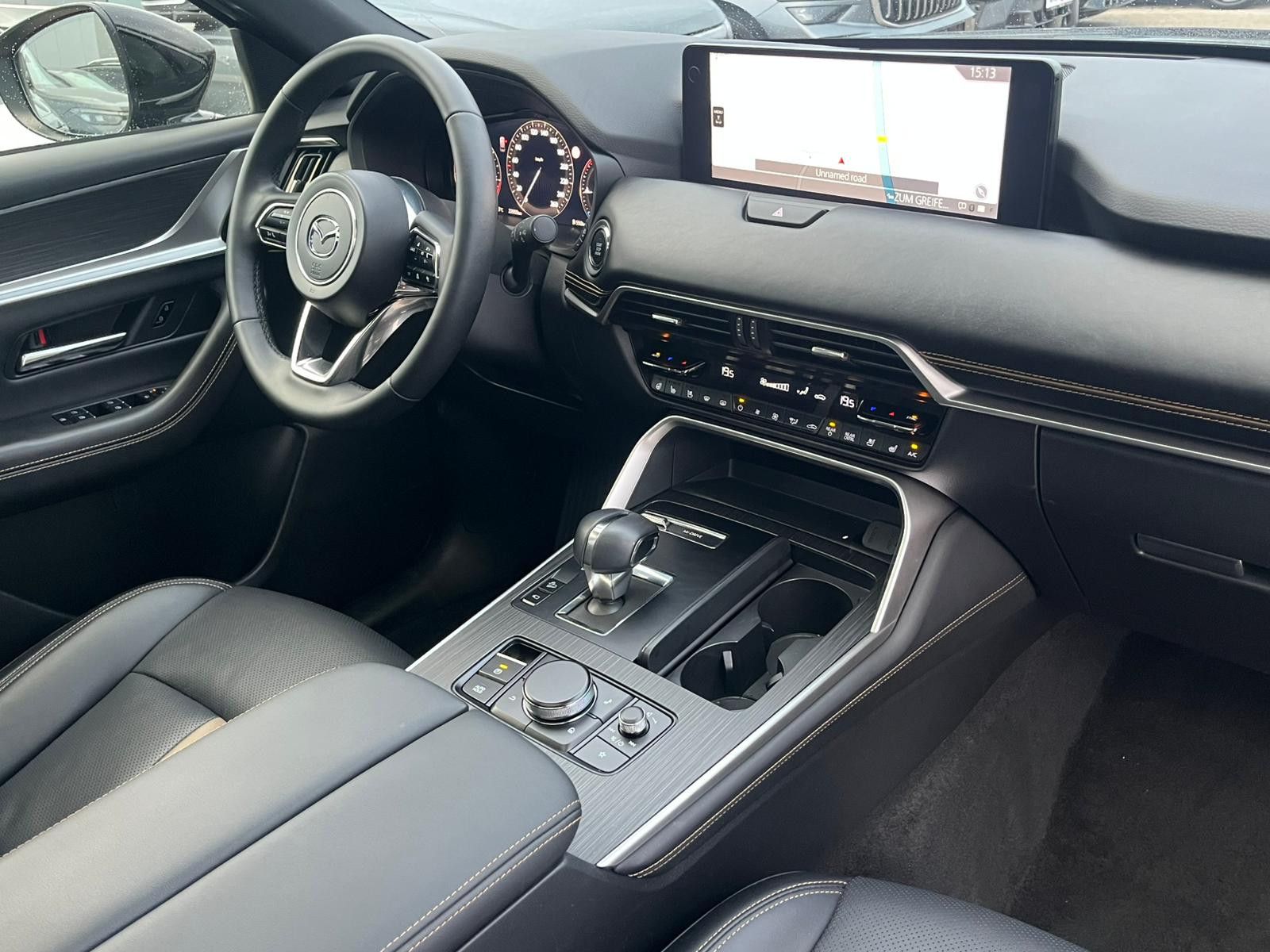 Vehicle illustration Mazda CX-80 3.3L Homura Plus PANO*HUD*BOSE*NAPPA*7SIT