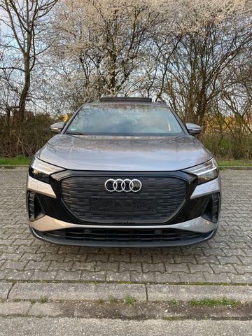 AUDI Q4 35 e-tron - Sline+ Pano Headup+ Sonos Vollled