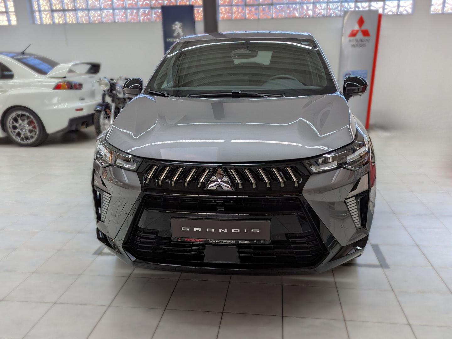 Mitsubishi Grandis Intro Edition 1.8 Hybrid