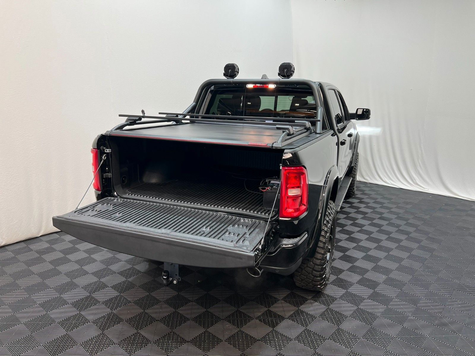 Fahrzeugabbildung Dodge RAM 1500 Laramie Sport 3.0L RTR Umbau