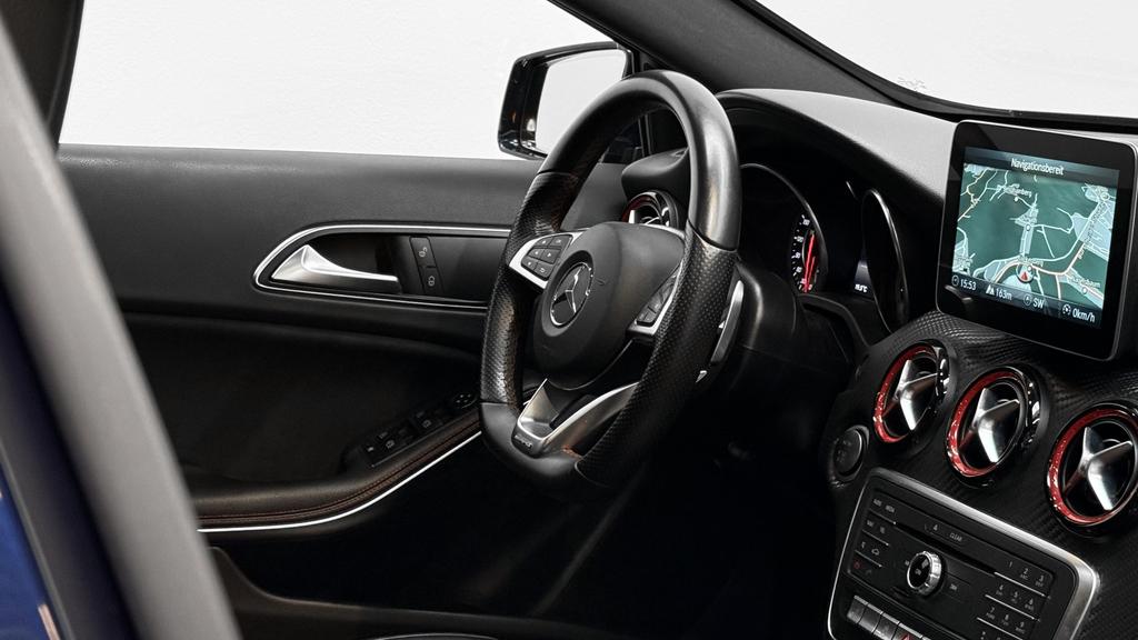 Mercedes-Benz A 45 AMG