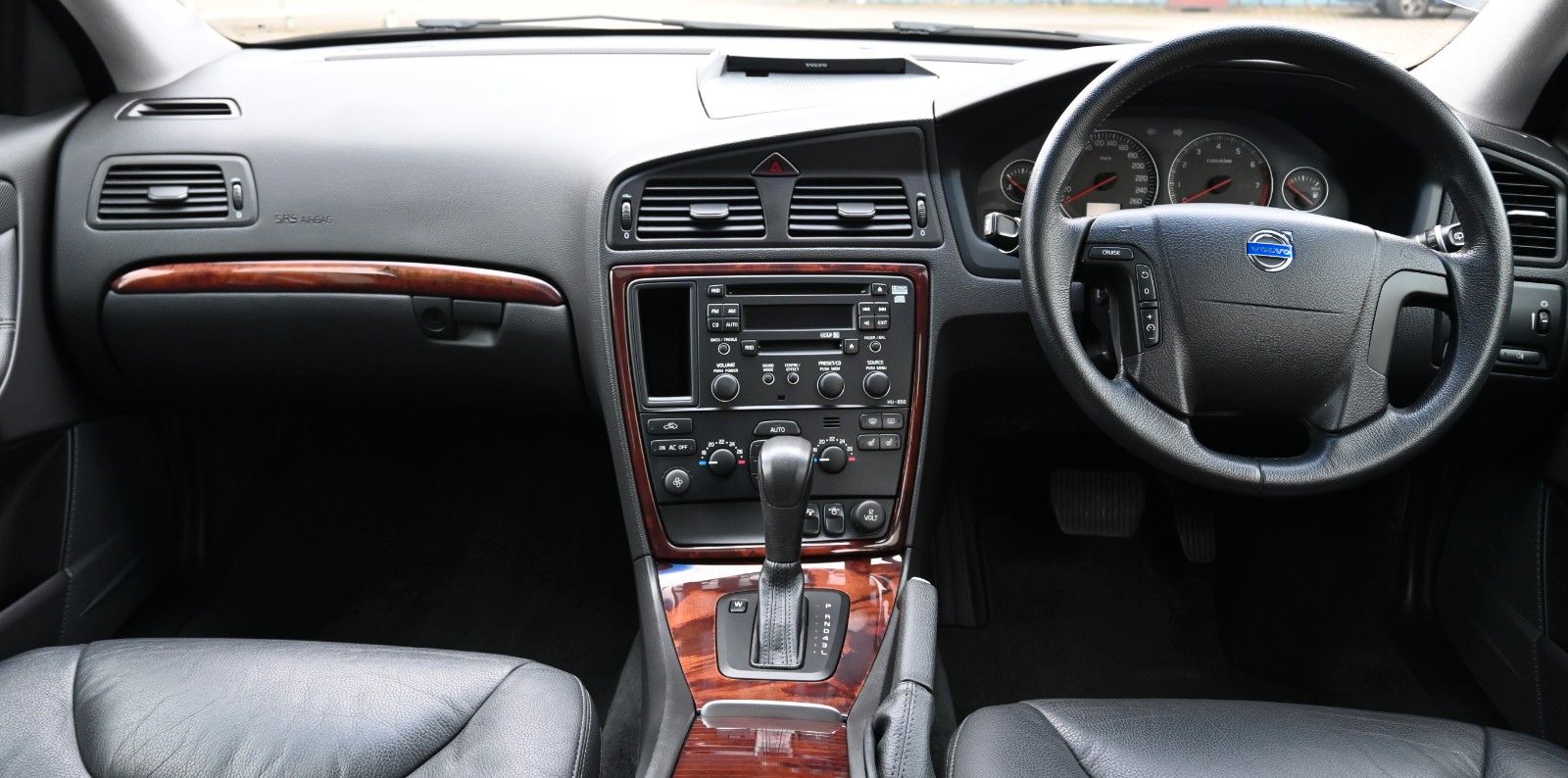 Volvo V70 2.4 Classic * RHD* – Bild 19
