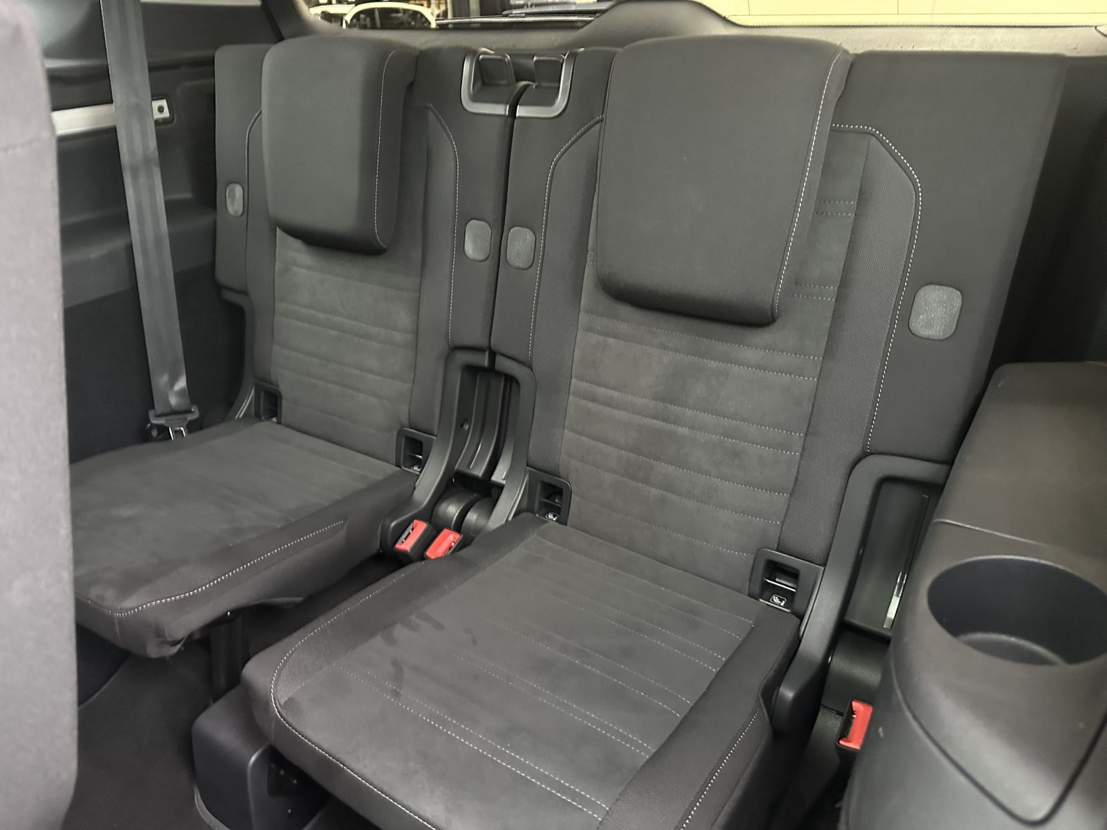 Fahrzeugabbildung Volkswagen Touran 1.5 TSI DSG HL 7-Sitzer NAV+LED+KAM+PANO