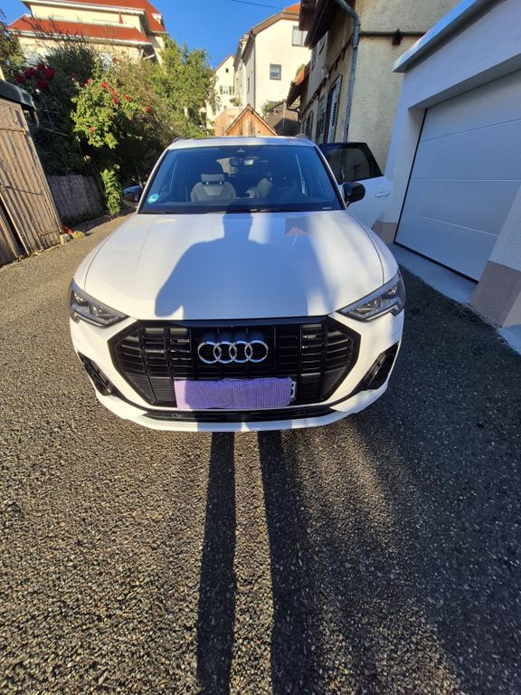 Image of Audi Q3