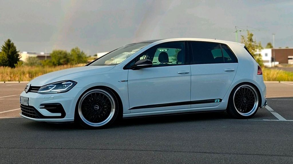 Image of Volkswagen Golf