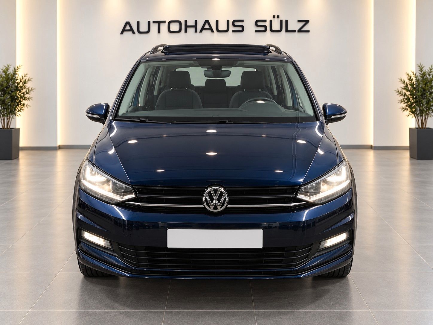 Volkswagen Touran 1.6 TDI Trendline/DSG/Panorama/Navi/ACC