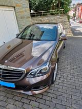 Mercedes-Benz E 350 BlueTEC ELEGANCE ELEGANCE - Mercedes-Benz E 350: Elegance