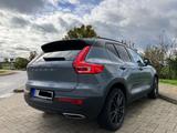 Volvo XC40 D4 AWD R Design Geartronic PanoDach, Navi - Volvo XC40 Gebrauchtwagen in Berlin