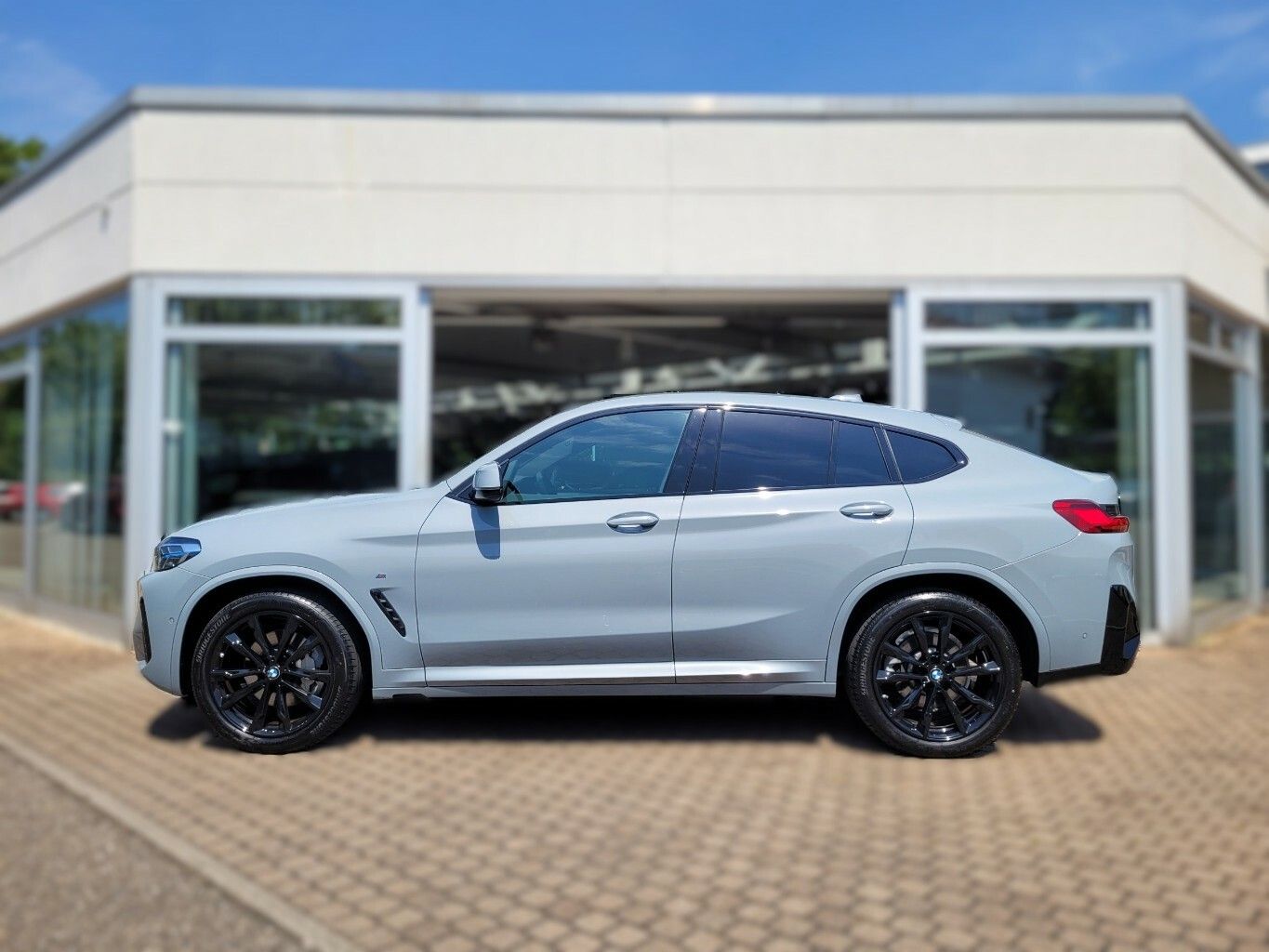 BMW X4 xDrive 30 d M Sport*AHK*Laser*HUD*Standheizun imagem 2