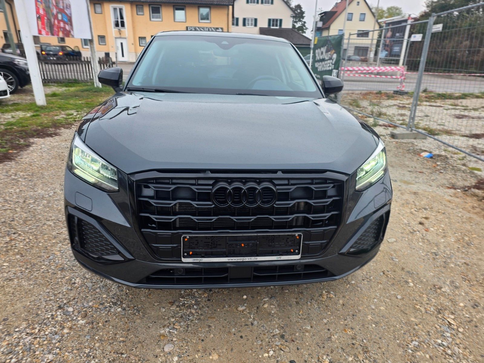 Audi Q2 35 TDI advanced 1.Hand imagem 3