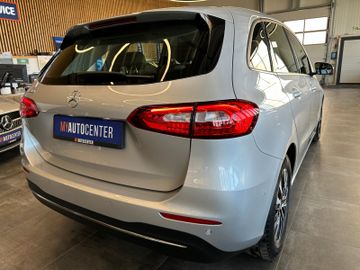 Mercedes-Benz B 200 *Kamera*PDC*Leder*Keyless*Navi*