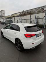 Mercedes-Benz A 220 DCT - - Mercedes-Benz A 220 mit Anhängerkupplung